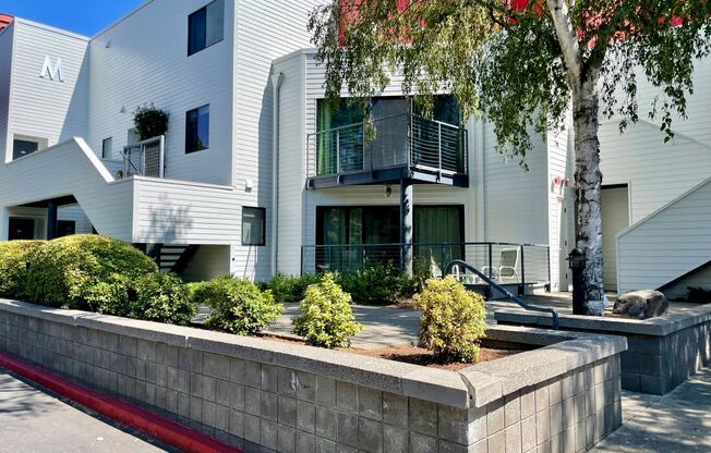 Great NW 1 Bedroom 1 Bath Loft Condo - W/D, Assigned Parking, Community Pool!