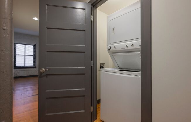 2 beds, 2 baths, 900 sqft, $1,395, Unit Apt #3009