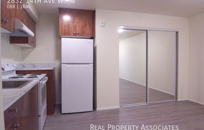 2832 14 AVE W