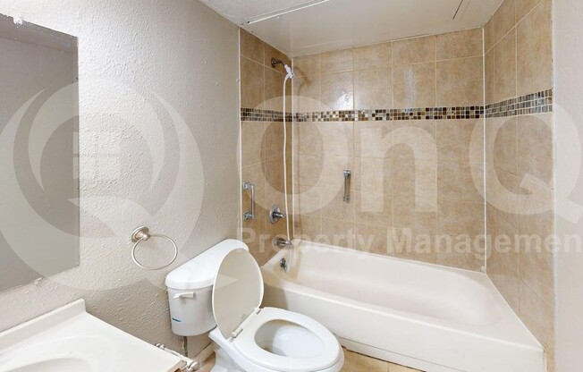 2 beds, 2 baths, 843 sqft, $1,199, Unit 1046