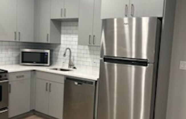 1 bed, 1 bath, 490 sqft, $1,295