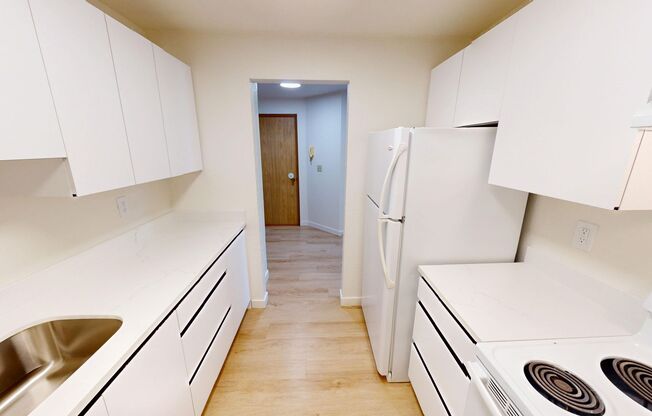 3 beds, 1.5 baths, 877 sqft, $2,583.33, Unit 303