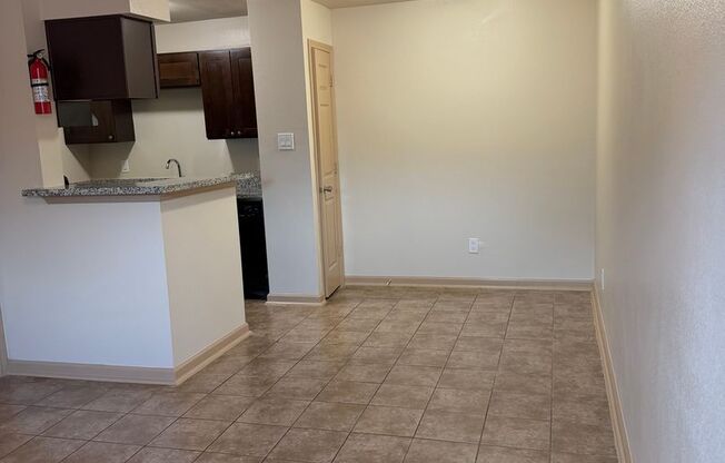1 bed, 1 bath, 682 sqft, $925, Unit 116