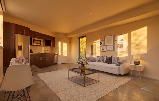 Studio, 1 bath, 348 sqft, $1,473, Unit 214