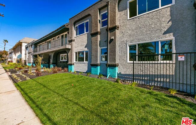 3 beds, 2 baths, 1,200 sqft, $2,895, Unit 212