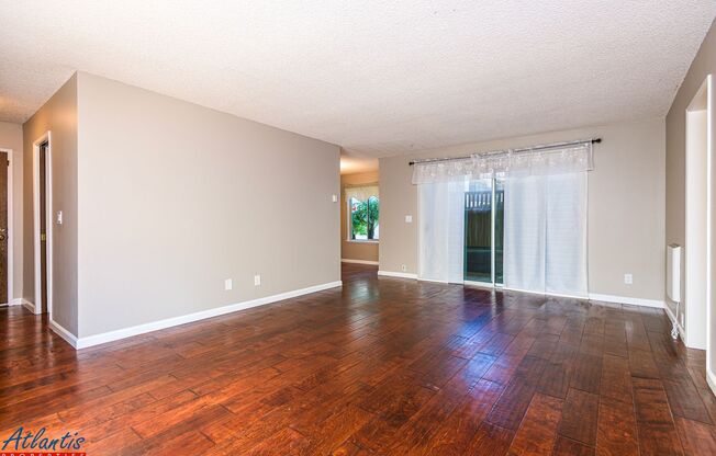 Lovely Condo | Private Yard | Prime Location