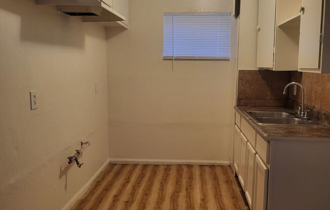 2315 W. Compton Blvd.