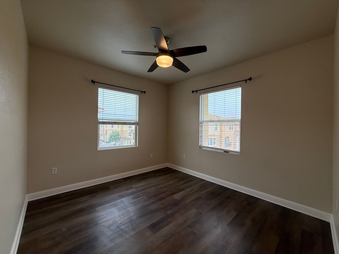 2 beds, 2.5 baths, $2,350, Unit UNIT 603