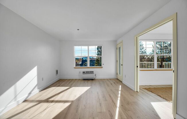 2 beds, 1 bath, 823 sqft, $1,795, Unit 126-229