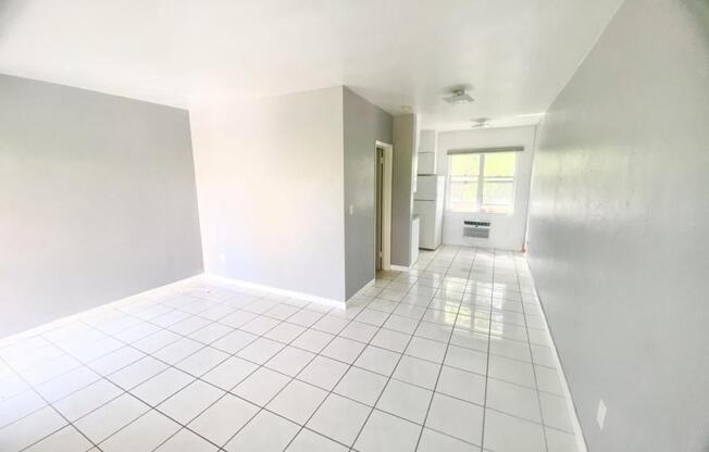 15-21 Alhambra Circle