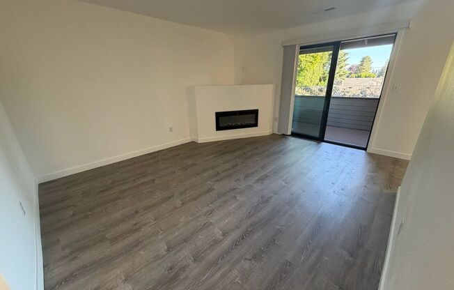 1 bed, 1 bath, 730 sqft, $1,275, Unit 18-25