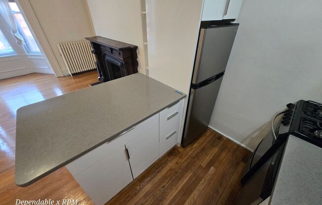 Studio, 1 bath, $2,550, Unit Unit 5
