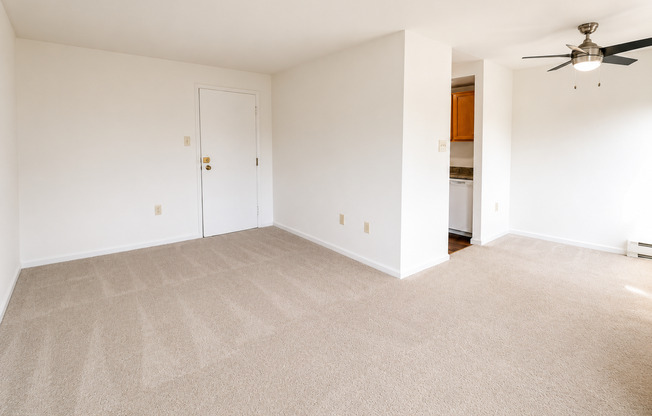 1 bed, 1 bath, 615 sqft, $1,645, Unit 200