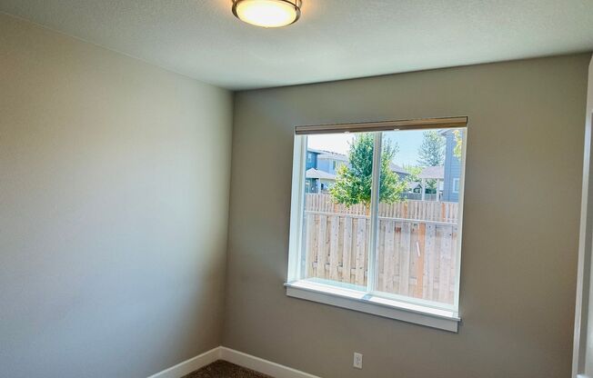 3 beds, 2 baths, $2,695