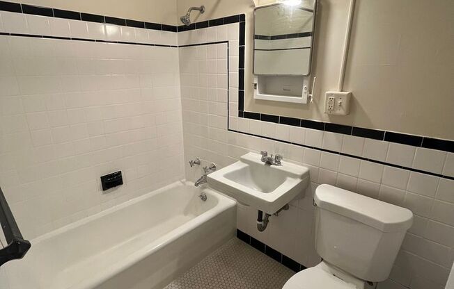 Studio Apartment All Utilities Included Available July 2025