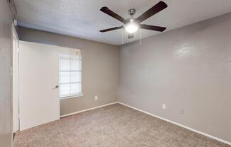 The Vanderbilt - Apartments for Rent in Irving, TX