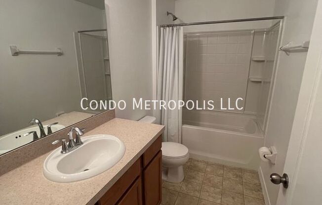 1401 PRIORY CIR