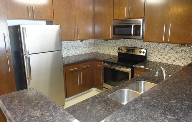 1 bed, 1 bath, $2,250, Unit #206