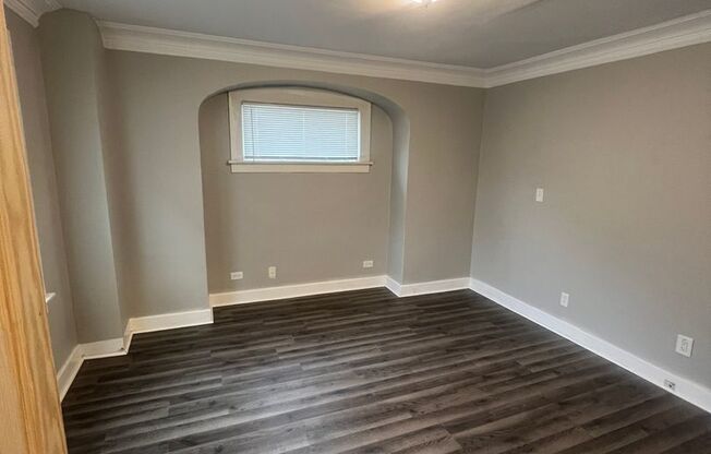 1 bed, 1 bath, 700 sqft, $1,050, Unit Unit 1