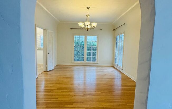 902-360 N MANSFIELD AVE