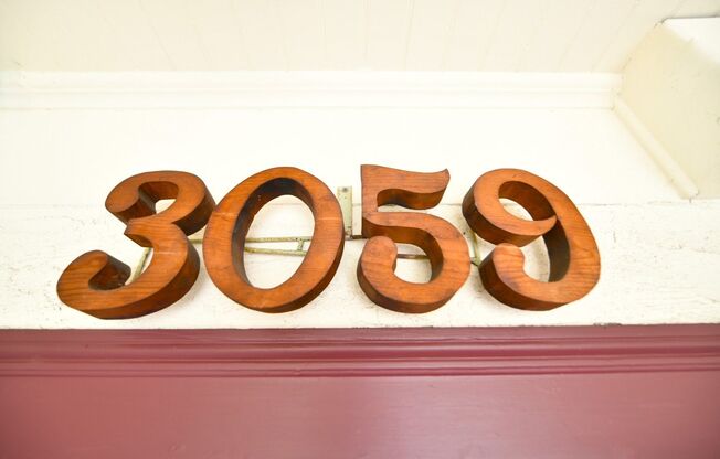 1p716 - 3055-3061 Adeline Street