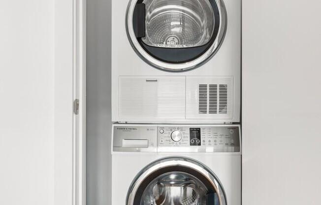 2 beds, 2 baths, $4,547, Unit 314