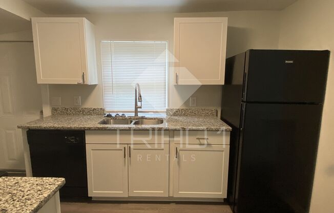 2 beds, 1 bath, $1,295