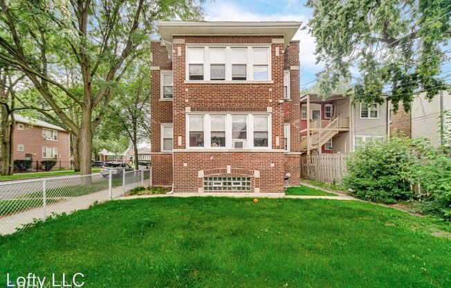 350 E 74th St