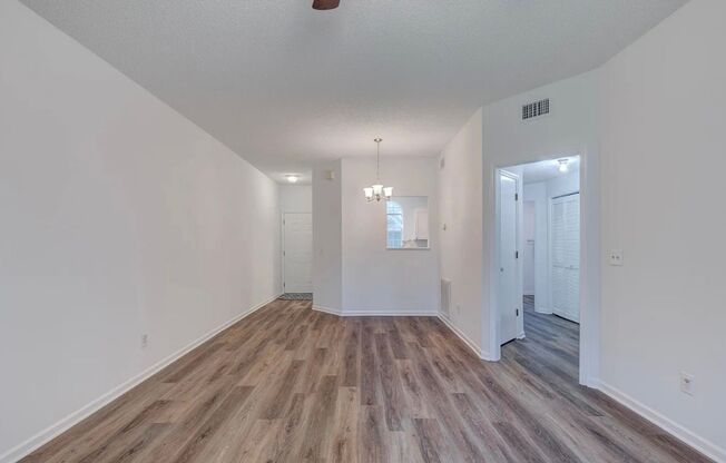 1 bed, 1 bath, $1,100, Unit Unit 105C