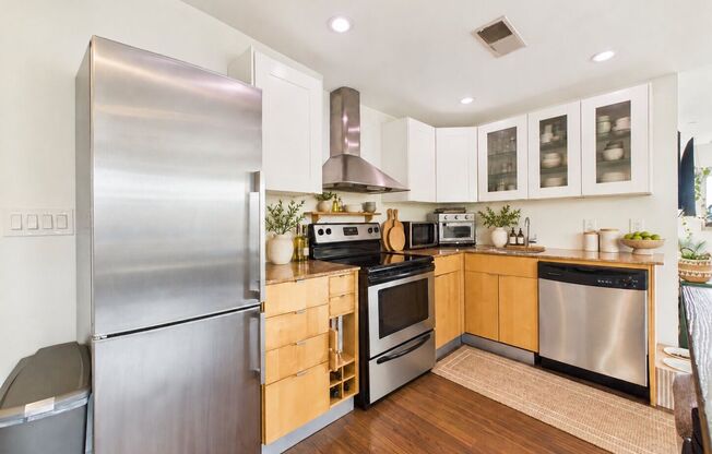 1 bed, 1 bath, 930 sqft, $2,365, Unit 4C