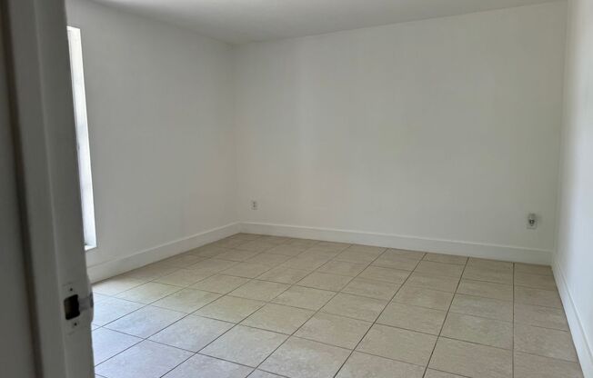For Rent - Recently Remodeled 1/1 Condo - Great location in Kendall - $1,750