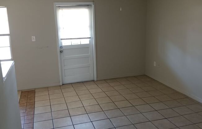 1 Bedroom in Central Orlando!
