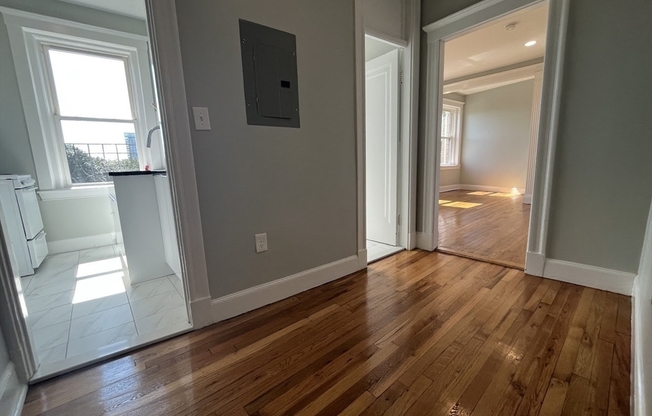 Studio, 1 bath, $2,795, Unit 20