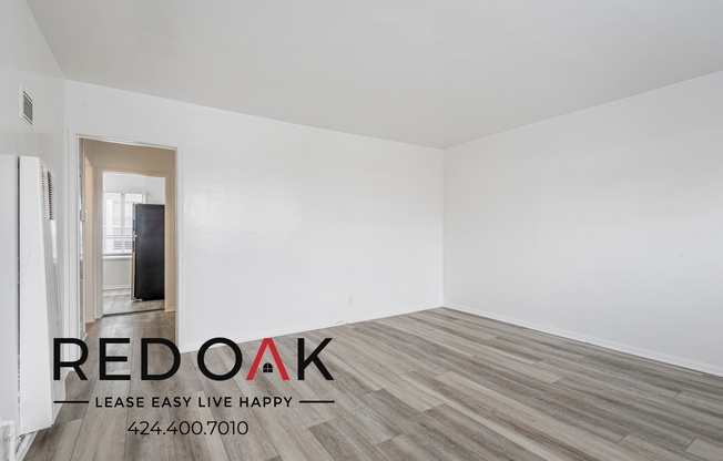 417 1/2 W LOS FELIZ RD