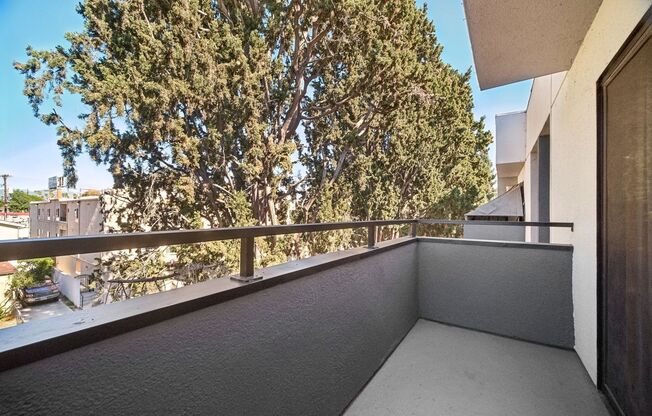 2 beds, 2 baths, 895 sqft, $2,048, Unit 102