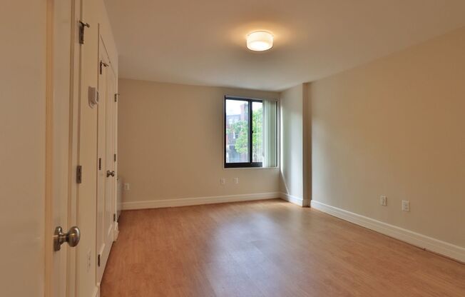 1 bed, 1 bath, 600 sqft, $3,500, Unit 0322