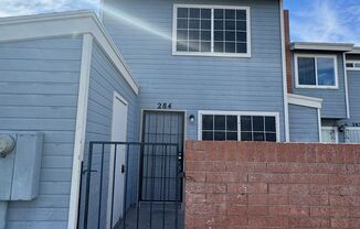 Charming 2 bed 2 bath Mesa Townhome for Rent!