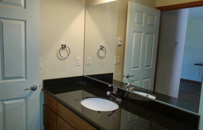 Studio, 1 bath, 464 sqft, $1,350, Unit 202