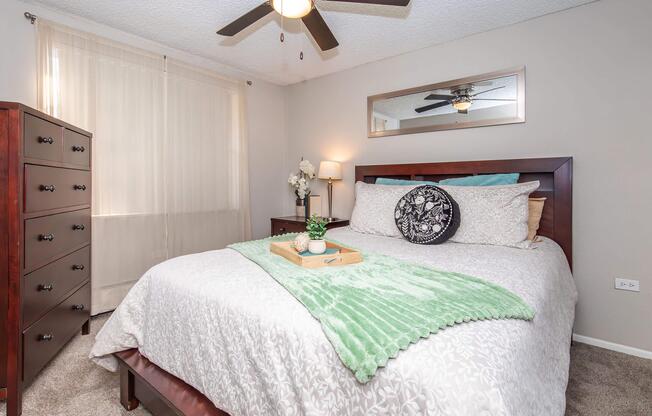 1 bed, 1 bath, 551 sqft, $1,349