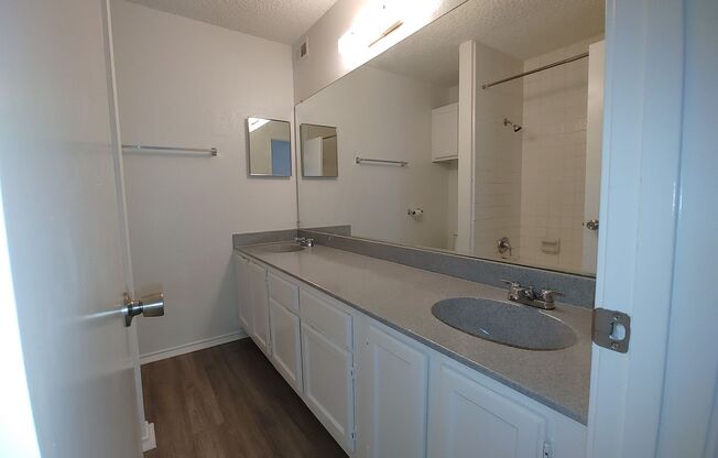 2 beds, 2 baths, $1,345