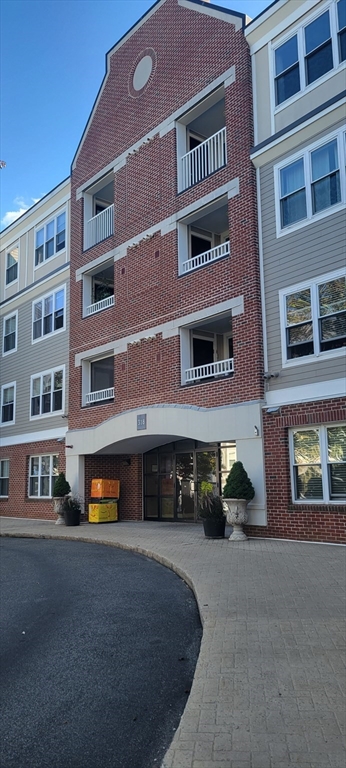 318 Rindge Ave, Cambridge MA 304
