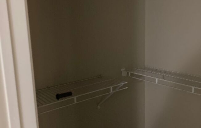 2 beds, 2 baths, $1,500