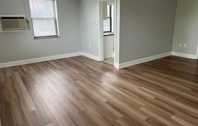 3 beds, 1 bath, 1,000 sqft, $2,199, Unit 6224 Fifth Ave. #210H