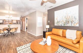2 beds, 2 baths, 900 sqft, $919