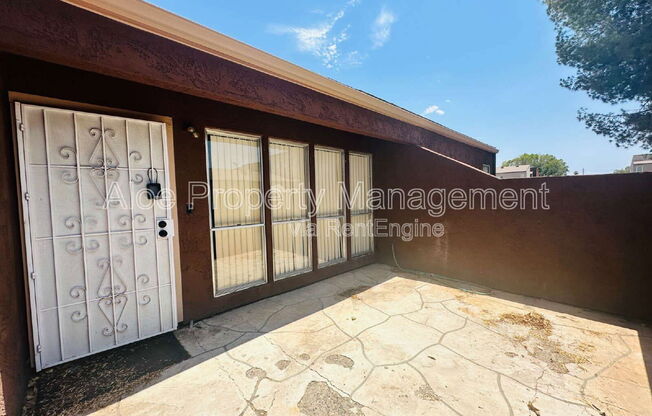 2675 E SILK OAK DR