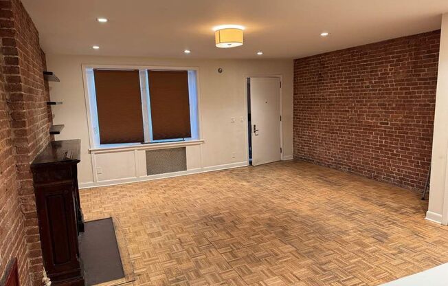 162 W 81 ST