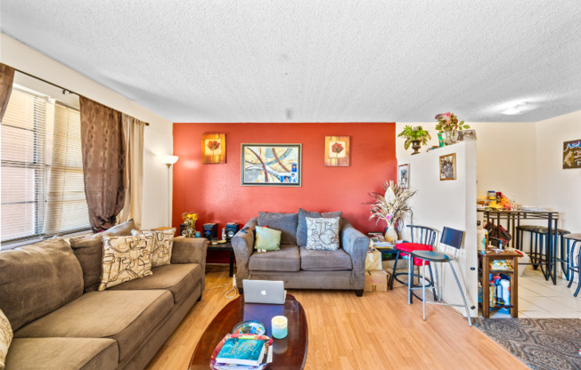301 NW 177 ST
