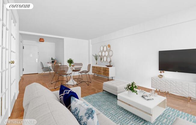 2 beds, 1 bath, $4,500, Unit E1E