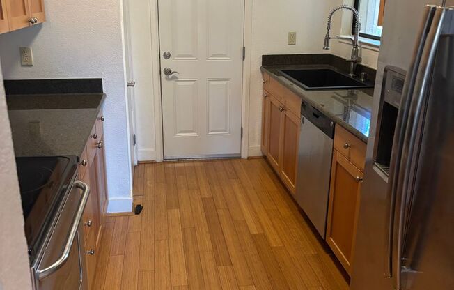 Gorgeous Two-Bedroom Condo with Golf Course Views in San Ramon!