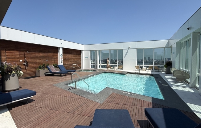 1 bed, 1 bath, 612 sqft, $3,800, Unit 27G